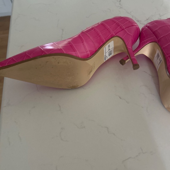 Hot Pink Shoes - Picture 2 of 2